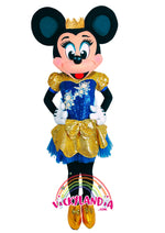 Carregar imagem no visualizador da galeria, Descubre la magia de nuestro muñeco publicitario de Ratoncita Presumida reina con negro fiesta en Vickylandia. Son disfraces cabezones perfectos para fiestas infantiles, shows, cumpleaños, estrategias publicitarias, carnavales, fiestas patronales, espectáculos, cabalgatas y cualquier tipo de evento.

