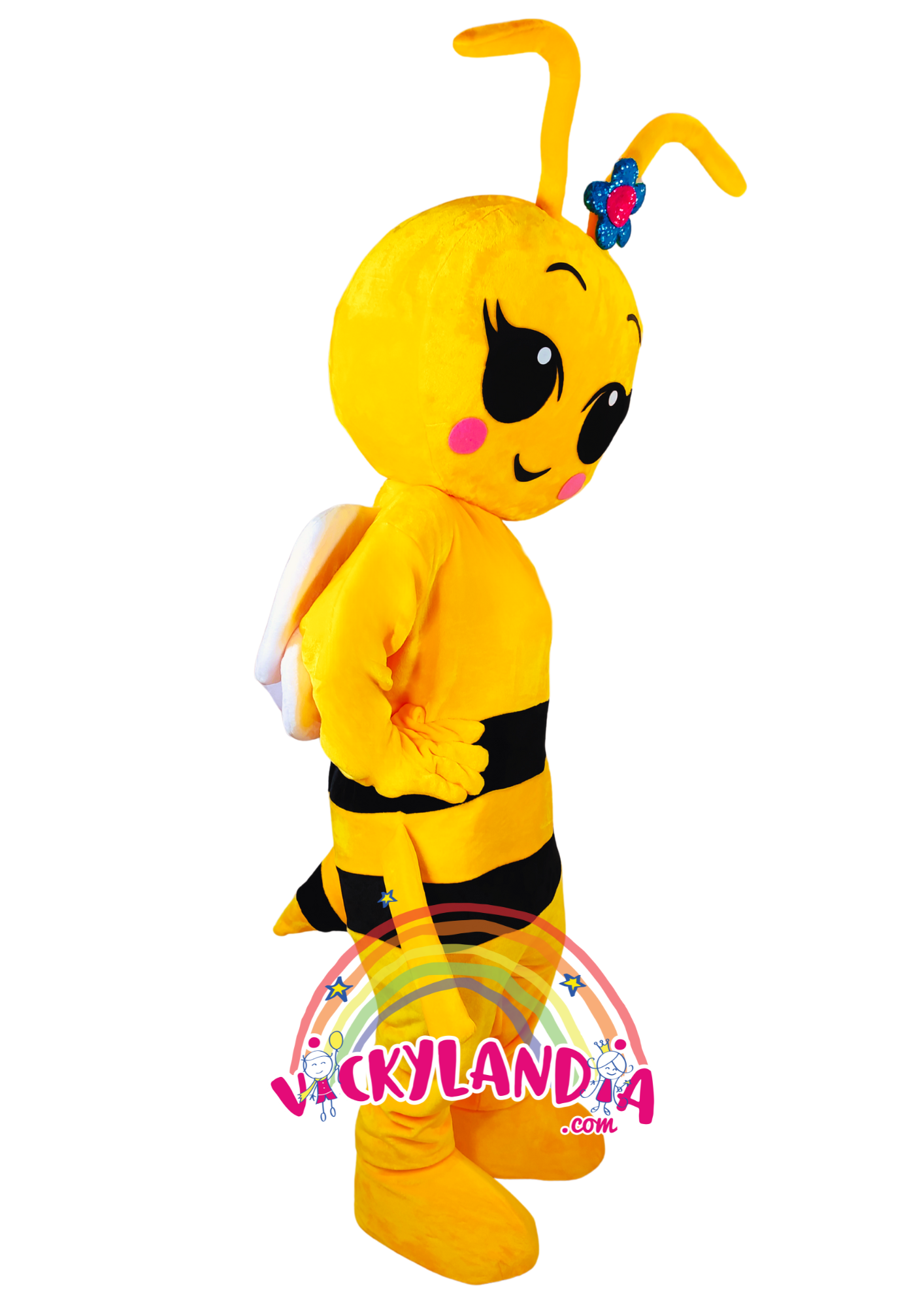 Peque Abeja es pura dulzura con alas. Con su traje brillante y carita encantadora, es ideal para animaciones infantiles, eventos temáticos y promociones que buscan ternura, color y conexión con el público.