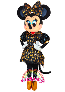 Vestido negro con detalles mágicos, orejitas brillantes y actitud encantadora. Ratoncita Presumida Misteriosa es ideal para animaciones infantiles, eventos temáticos y promociones que buscan estilo, misterio y conexión con el público.