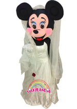 Carregar imagem no visualizador da galeria, Descubre la magia de nuestro muñeco publicitario de Ratoncita Presumida Novia en Vickylandia. Son disfraces cabezones perfectos para fiestas infantiles, shows, cumpleaños, estrategias publicitarias, espectáculos, cabalgatas y cualquier tipo de evento.
